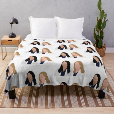 Arizona Robbins And Callie Torres (Calzona) Silhouette Without Quotes (Find Silhouette With Quotes On My Page) Throw Blanket Official Greys Anatomy Merch